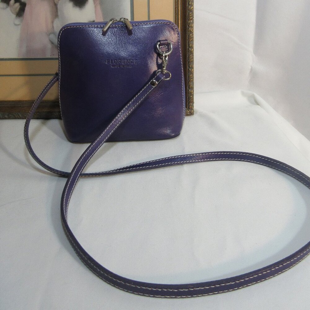 ITALIAN LEATHER  BAG. PURSE, VIOLET COLOR, BACK POCKET, EXCEL COND - Picture 5 of 16